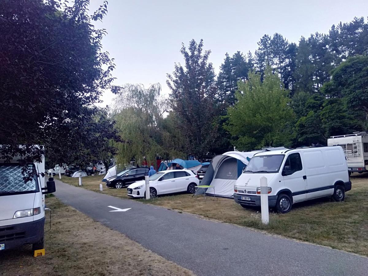 Camping Du Lac Сен-Жулиен-дю-Вердон Екстериор снимка