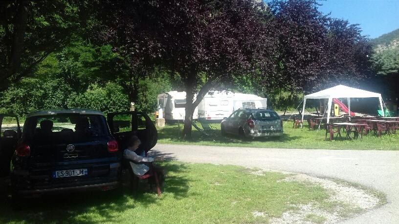 Camping Du Lac Сен-Жулиен-дю-Вердон Екстериор снимка